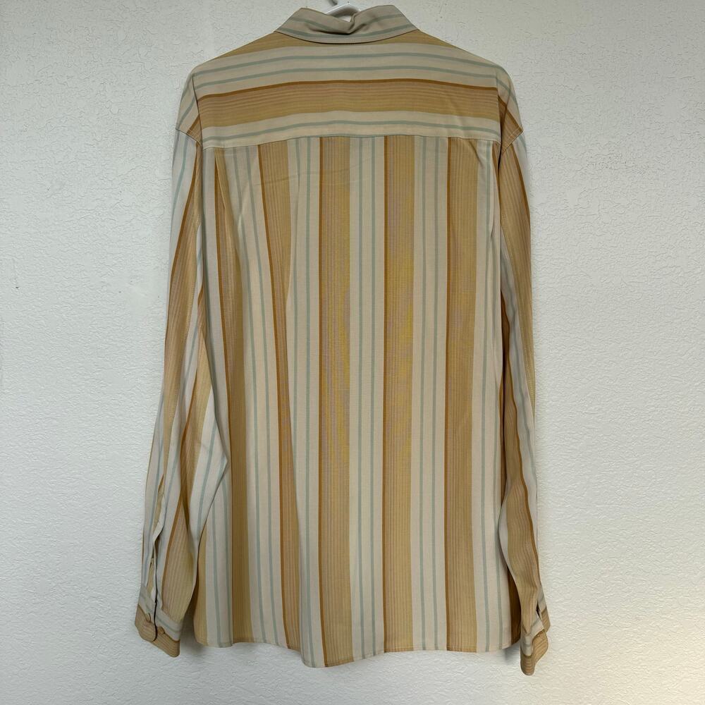 Lot of 2 Tommy Bahama Tencel Long Sleeve Button Up Men’s Shirt XL Spring Staple - Picture 5 of 8